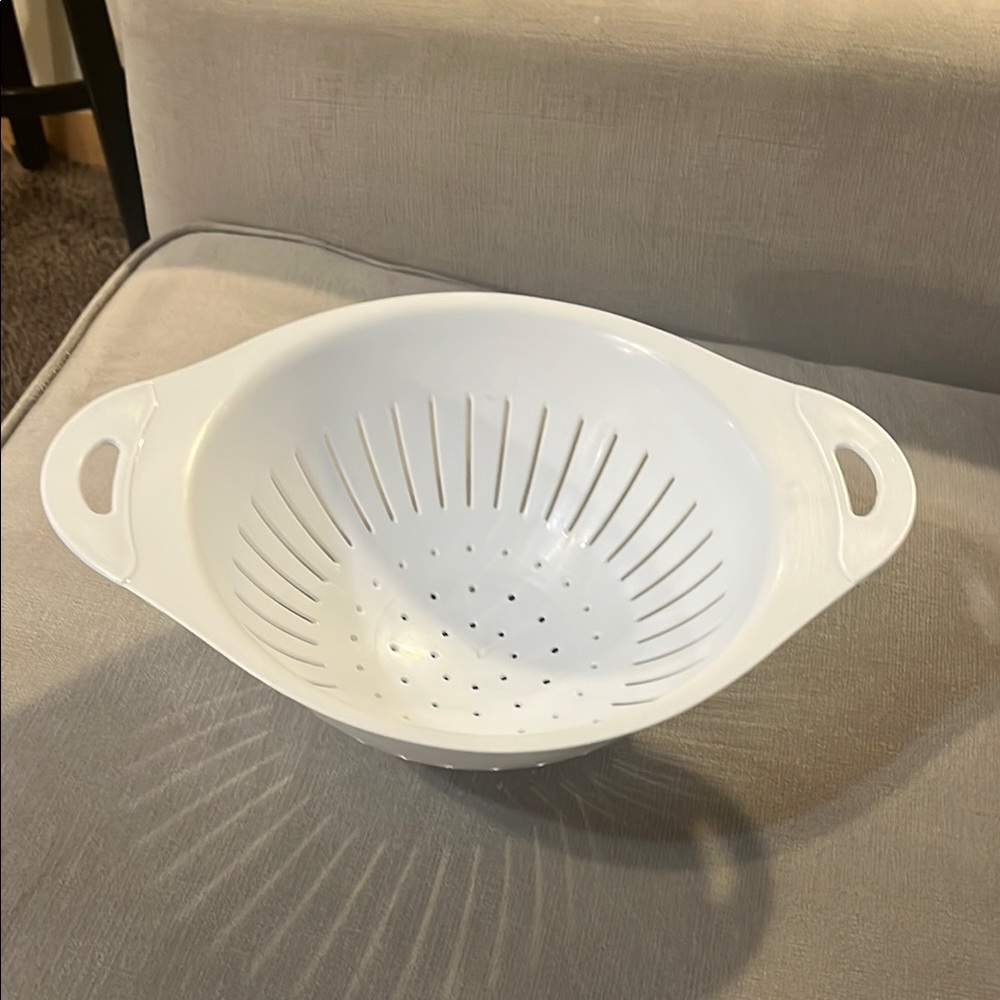 EUC - AmericanMade - Colander